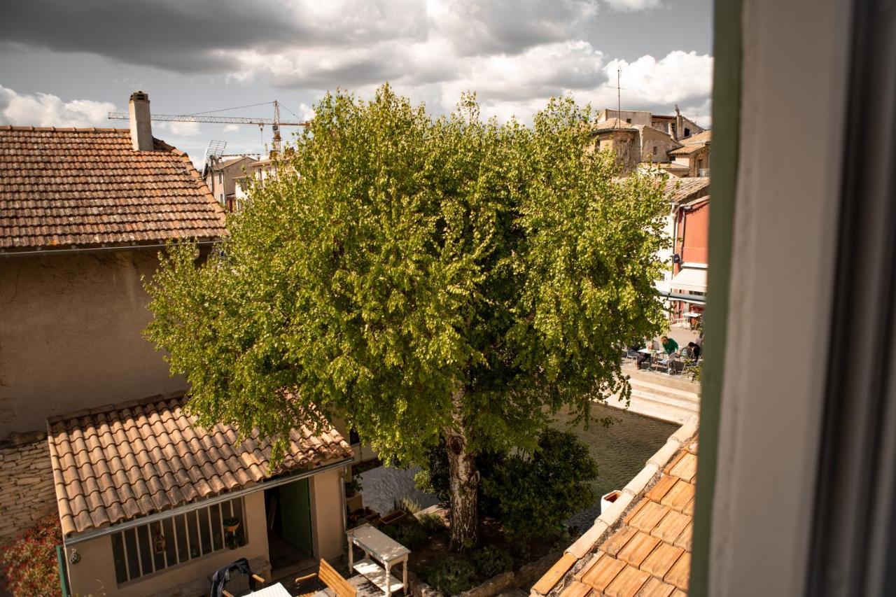 La Maison Du Bassin LʼIsle-sur-la-Sorgue Exteriér fotografie
