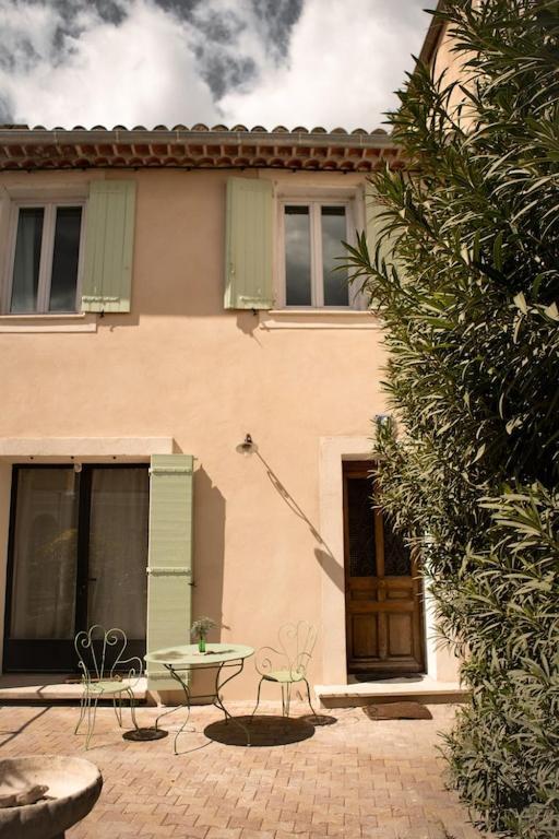 La Maison Du Bassin LʼIsle-sur-la-Sorgue Exteriér fotografie